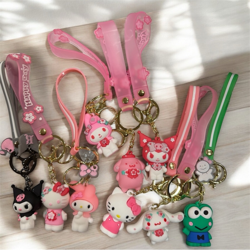 NWOT Hello Kitty Keychain Collection - Pink, Black, Green per piece - Picture 2 of 2